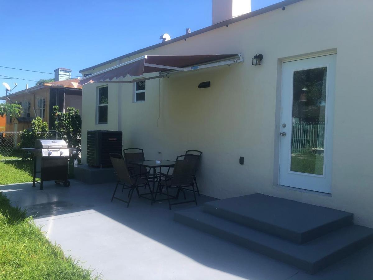 Your House In Miami Extérieur photo