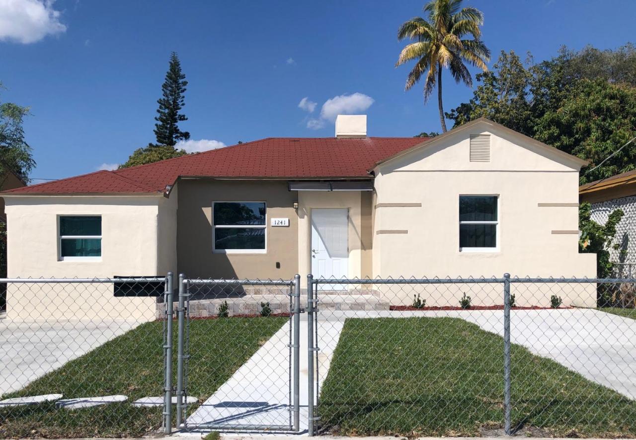 Your House In Miami Extérieur photo