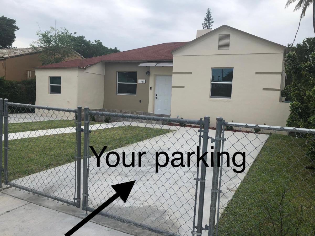 Your House In Miami Extérieur photo